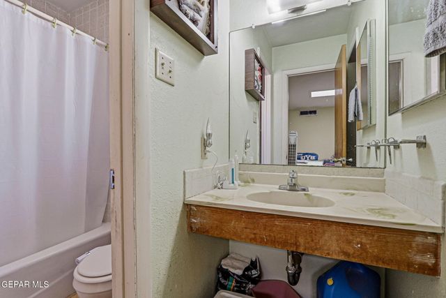 5608 ROSA Avenue, El Paso, TX 79905