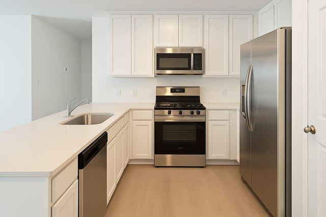 461 Whoopers LOOP, Uhland, TX 78640