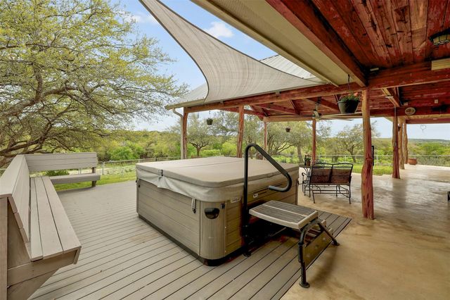 150 Pecan 2, Florence, TX 76527