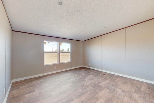 4 San Pedro Circle, Moriarty, NM 87035