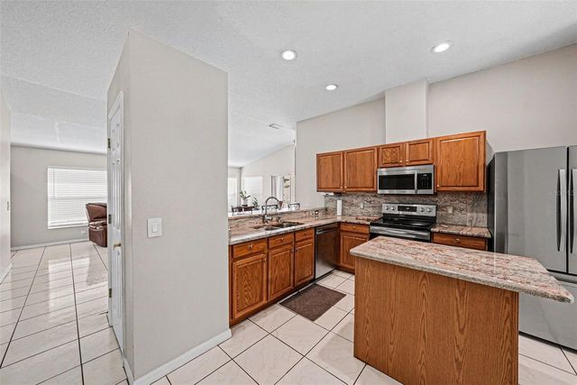 7156 HAMILTON PARK BOULEVARD, Tampa, FL 33615