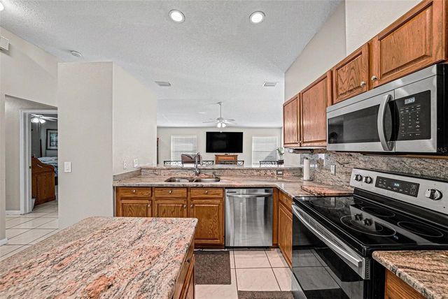 7156 HAMILTON PARK BOULEVARD, Tampa, FL 33615