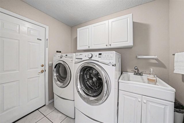 7156 HAMILTON PARK BOULEVARD, Tampa, FL 33615