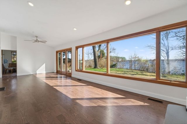 436 Reservoir St, Norton, MA 02766