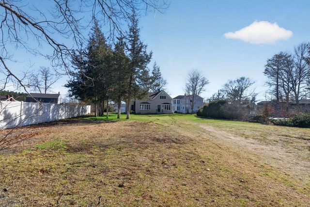436 Reservoir St, Norton, MA 02766