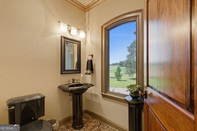 1320 Burroughs Road, Lavonia, GA 30553