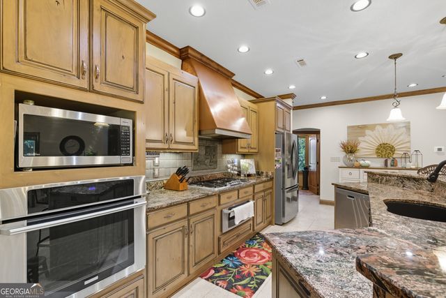 1320 Burroughs Road, Lavonia, GA 30553