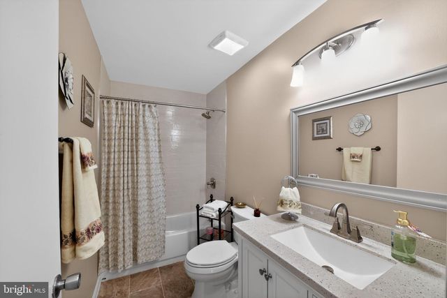 59 ASPEN CT, Hamilton, NJ 08619