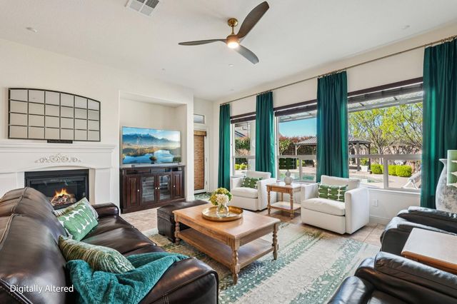 341 Lasso Ct, Roseville, CA 95747