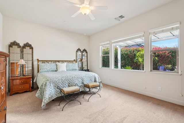 341 Lasso Ct, Roseville, CA 95747