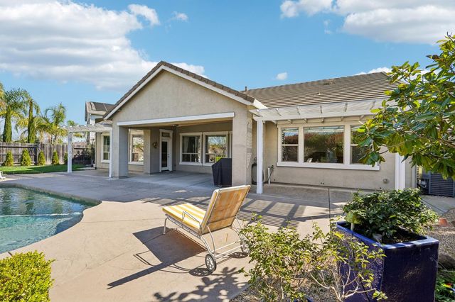 341 Lasso Ct, Roseville, CA 95747