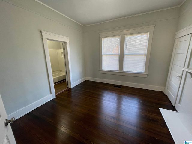 909 W 4TH AVENUE W, Birmingham, AL 35204