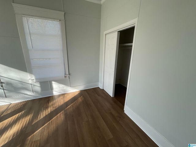 909 W 4TH AVENUE W, Birmingham, AL 35204