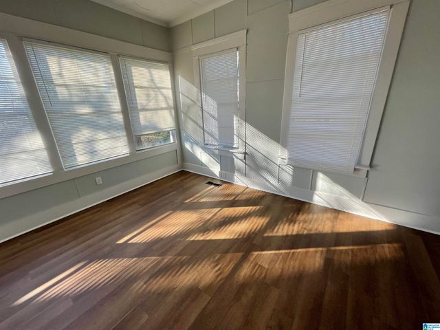 909 W 4TH AVENUE W, Birmingham, AL 35204