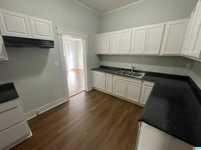 909 W 4TH AVENUE W, Birmingham, AL 35204
