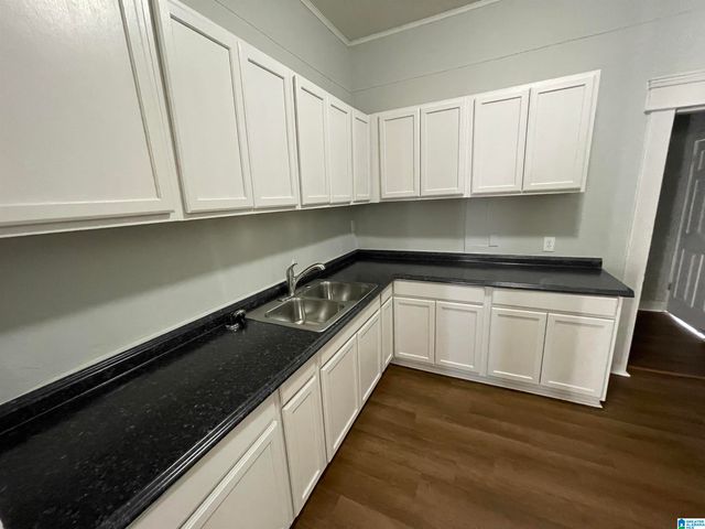 909 W 4TH AVENUE W, Birmingham, AL 35204