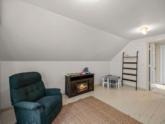 307 Elm Avenue SW, Montgomery, MN 56069