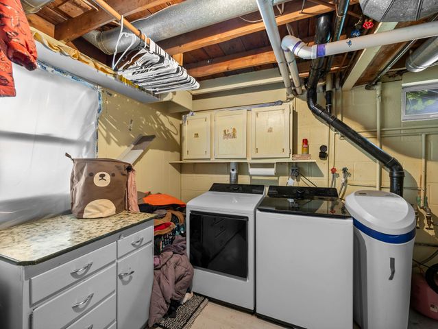 307 Elm Avenue SW, Montgomery, MN 56069