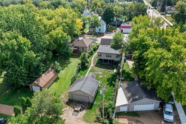 307 Elm Avenue SW, Montgomery, MN 56069