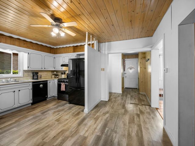 307 Elm Avenue SW, Montgomery, MN 56069