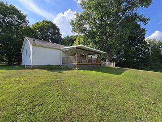 2520 S Sand Lake Road, Hillsdale, MI 49242