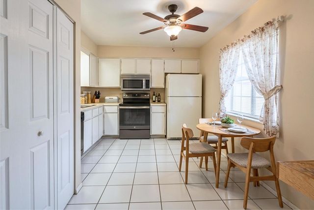 452 E 9th Avenue Apt 3, Mesa, AZ 85204