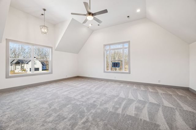 1370 Reda Dr, Clarksville, TN 37042