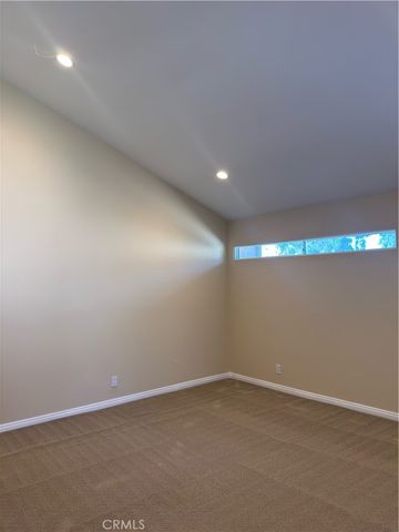 1138 Las Riendas Way, Pasadena, CA 91107