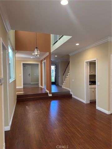 1138 Las Riendas Way, Pasadena, CA 91107
