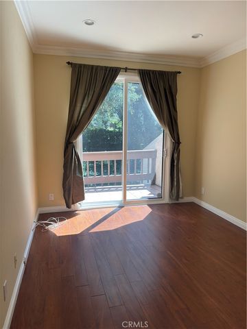 1138 Las Riendas Way, Pasadena, CA 91107