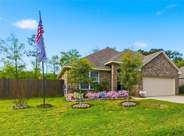 658 W Linnwood Drive, New Caney, TX 77357