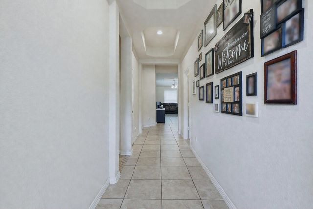 658 W Linnwood Drive, New Caney, TX 77357