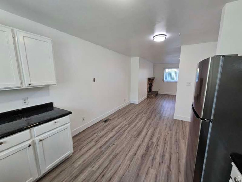 Image 4 of property listing at 1461 N AMIRON WAY #B, Orem, UT 84057