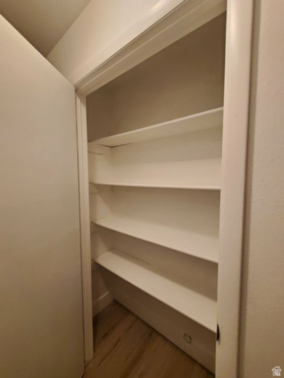 Image 10 of property listing at 1461 N AMIRON WAY #B, Orem, UT 84057