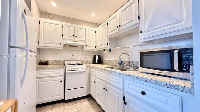 22 SE 3rd Ter 31, Dania Beach, FL 33004