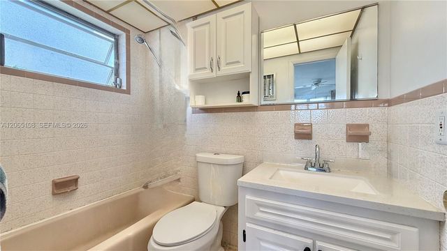 22 SE 3rd Ter 31, Dania Beach, FL 33004