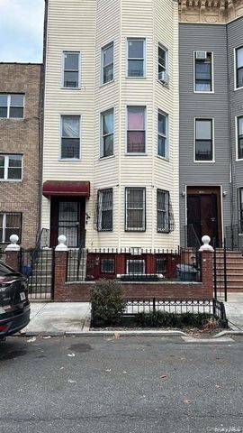 102 Cornelia Street, Brooklyn, NY 11221
