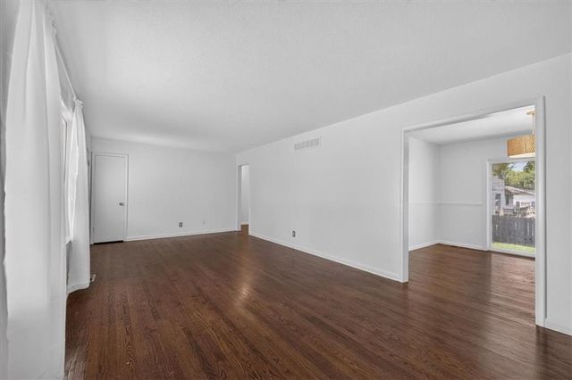 7726 EVERETT Avenue, Kansas City, KS 66112