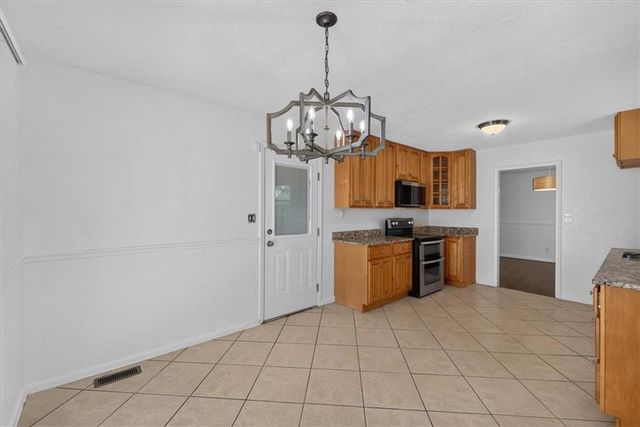 7726 EVERETT Avenue, Kansas City, KS 66112