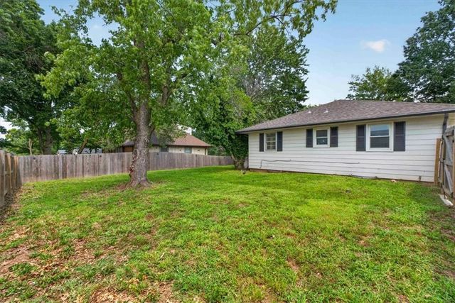 7726 EVERETT Avenue, Kansas City, KS 66112