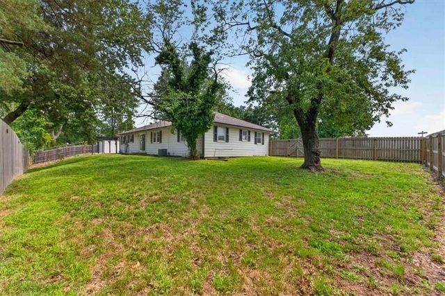 7726 EVERETT Avenue, Kansas City, KS 66112