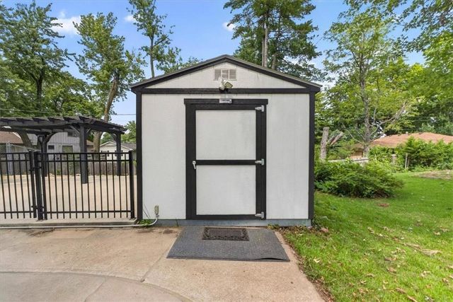 7726 EVERETT Avenue, Kansas City, KS 66112