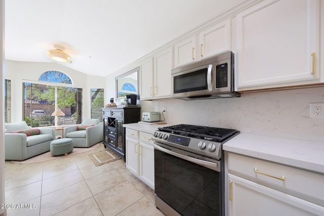 10392 E PENSTAMIN Drive, Scottsdale, AZ 85255