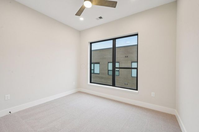 2867 Kobuk Drive, 404, Columbus, OH 43228