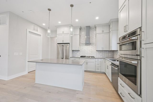 2867 Kobuk Drive, 404, Columbus, OH 43228