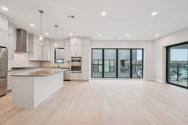 2867 Kobuk Drive, 404, Columbus, OH 43228