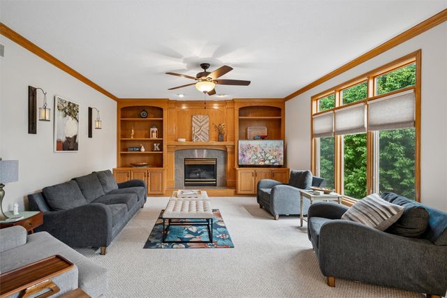 3240 Maple Court, Waukee, IA 50263