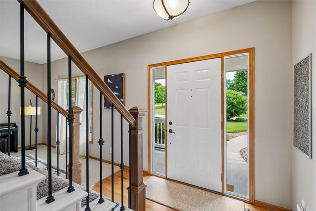 3240 Maple Court, Waukee, IA 50263