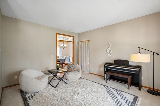 3240 Maple Court, Waukee, IA 50263