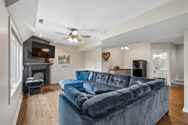 3240 Maple Court, Waukee, IA 50263